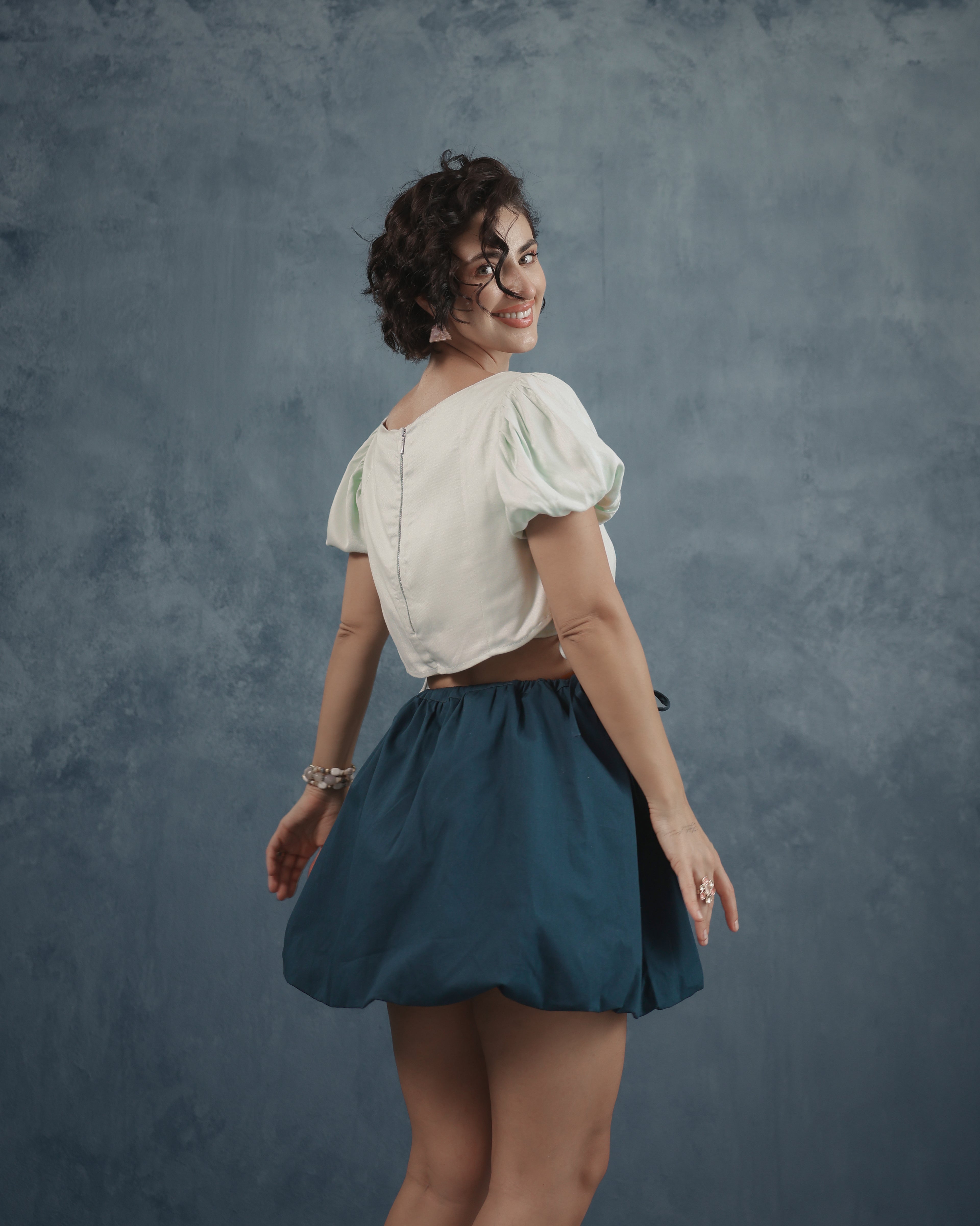 Aby Triangle Top
