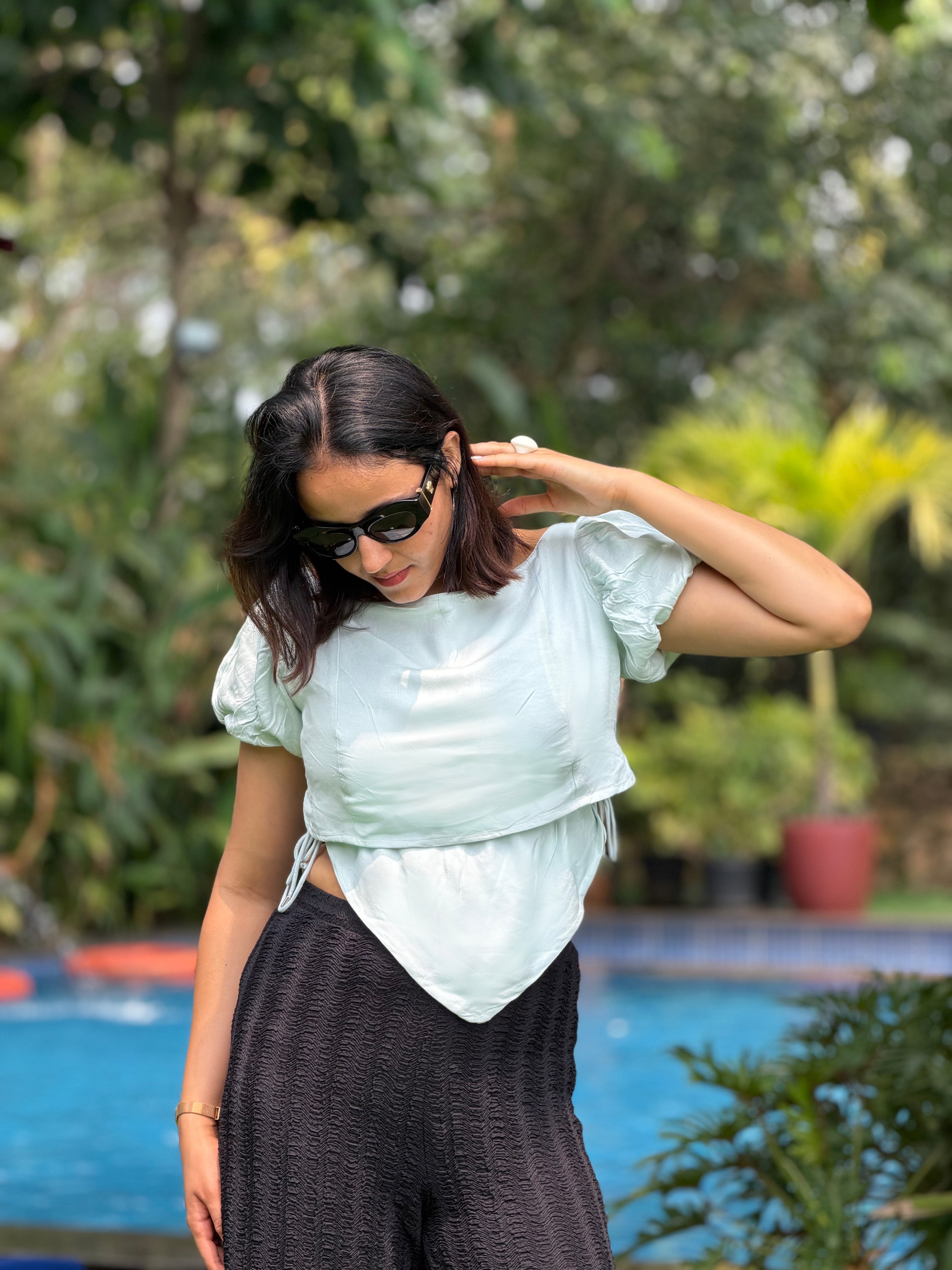 Aby Triangle Top